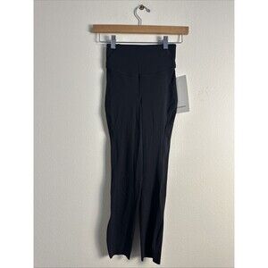 Lululemon Base Pace HR Crop 23” Size 2 Nulu, Running, Yoga, Lightweight